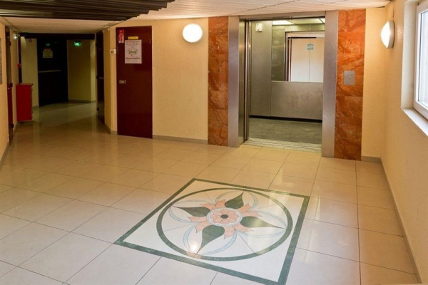 Las mejores ofertas de HIPOTEL PARIS HIPPODROME HOTEL Joinville-le-pont 