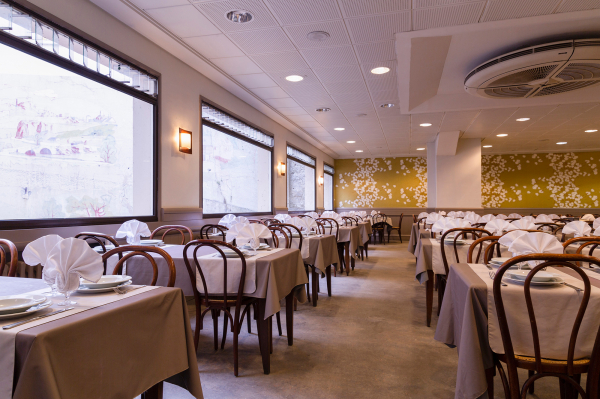 Las mejores ofertas de The Originals City, Hôtel Astoria Vatican, Lourdes Lourdes 