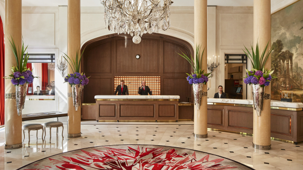 Las mejores ofertas de Hotel Plaza Athenee Paris 
