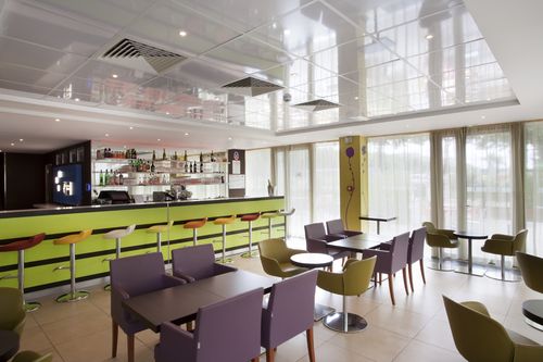 Las mejores ofertas de HOTEL HOLIDAY INN EXPRESS PARIS-CANAL DE LA VILLETTE Paris