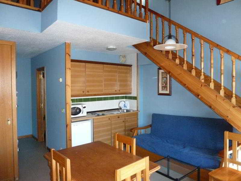 Apartamentos Crest Pas