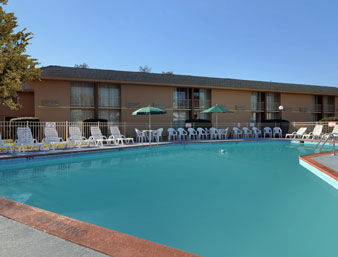 Las mejores ofertas de DAYS INN CHARLOTTE/WOODLAWN NEAR CAROWINDS Charlotte