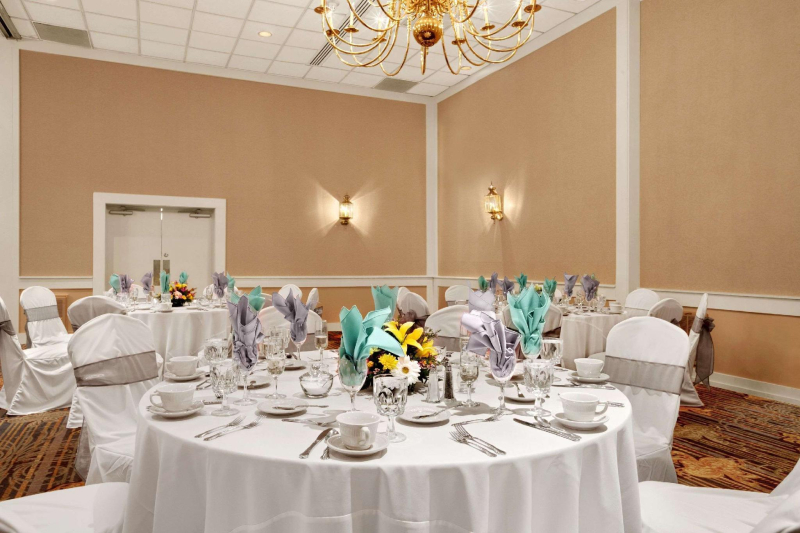 Days Inn by Wyndham Penn State