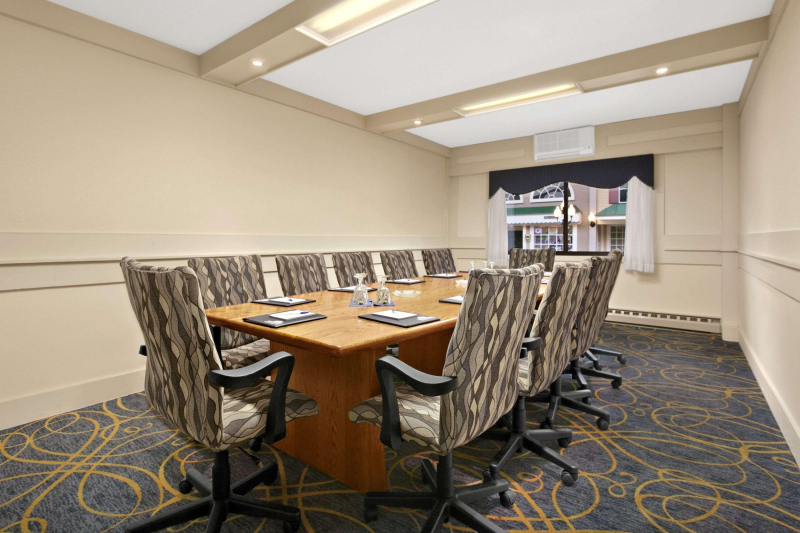 Days Inn by Wyndham Penn State