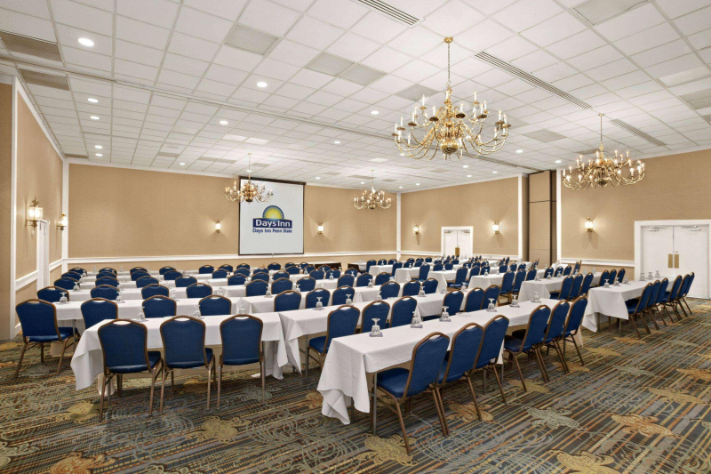 Days Inn by Wyndham Penn State