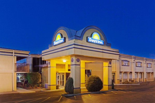 Las mejores ofertas de Days Inn by Wyndham Oklahoma City Fairground Oklahoma City 