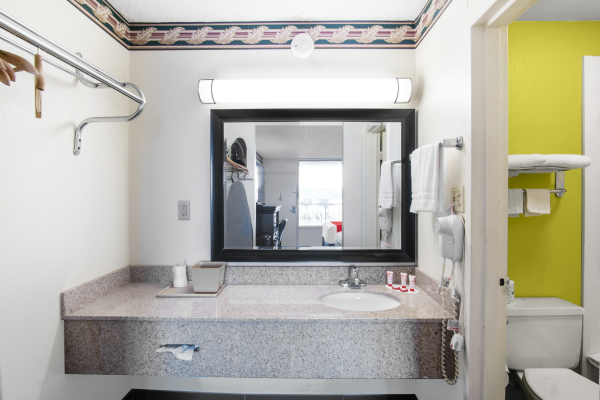 Las mejores ofertas de OYO Hotel Oklahoma City South I-35 and SE 29th Oklahoma City 