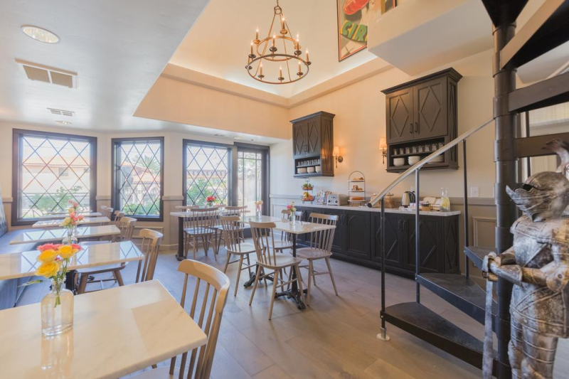 San Luis Creek Lodge