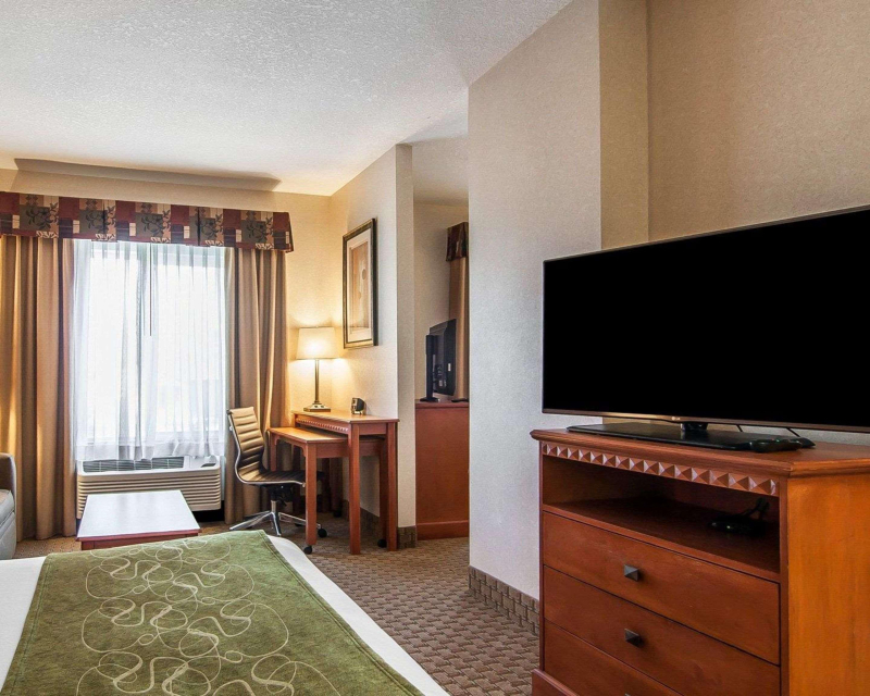 Comfort Suites Airport Redmond
