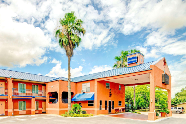 Las mejores ofertas de Econo Lodge Inn & Suites Near Lackland AFB San Antonio 