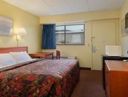 DAYS INN BY WYNDHAM ATHENS