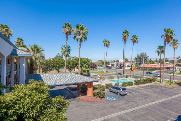 Las mejores ofertas de Super 8 by Wyndham Bakersfield/Central Bakersfield