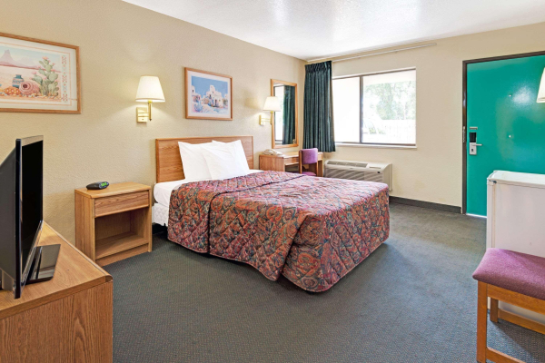 Las mejores ofertas de Days Inn By Wyndham Espanola Espanola 