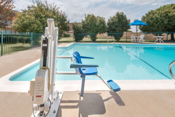 Las mejores ofertas de Days Inn by Wyndham Fort Worth West Fort Worth 