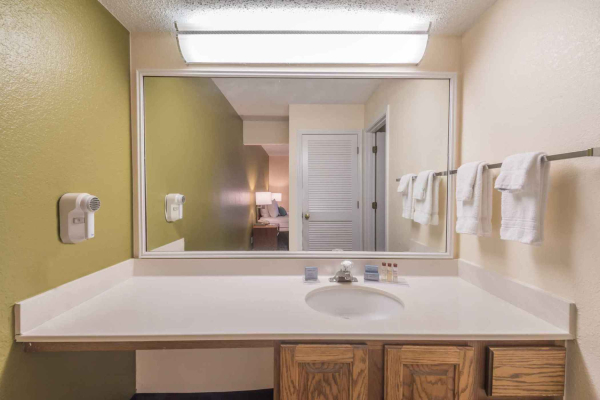 Las mejores ofertas de Hawthorn Suites By Wyndham Fort Worth/Medical Cent Fort Worth 