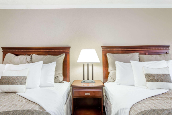 Las mejores ofertas de Days Inn by Wyndham Destin Destin 