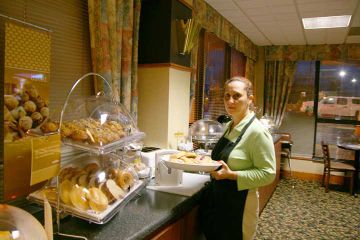 BAYMONT INN & SUITES CLARKSVILLE NORTHEAST