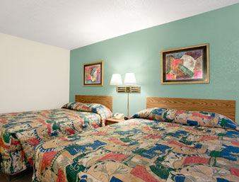 Super 8 Twinsburg/Cleveland Area