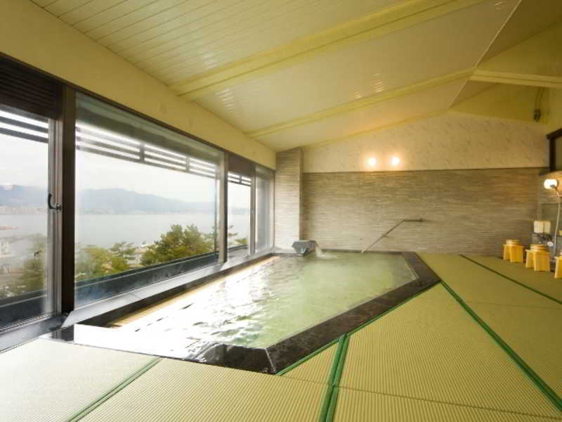 Hotel Miyajima Villa