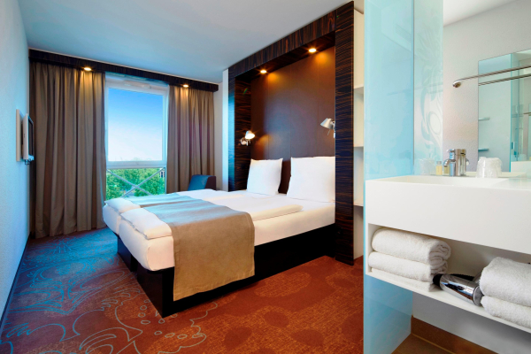 Las mejores ofertas de B&B Hotel Köln-West Colonia