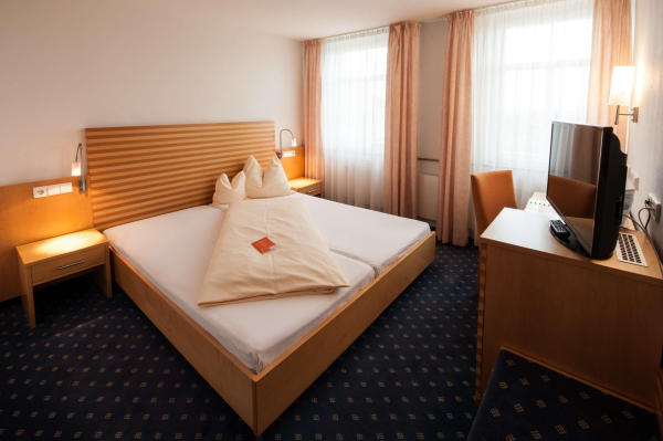 Las mejores ofertas de TOP VCH Landschloss Korntal Stuttgart