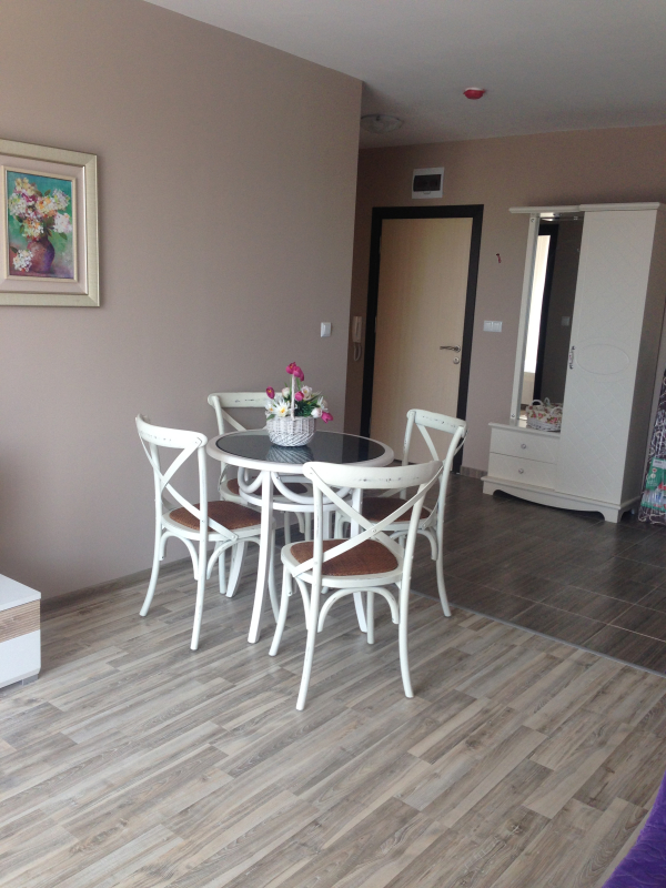 Persey Admiral Plaza Apartments