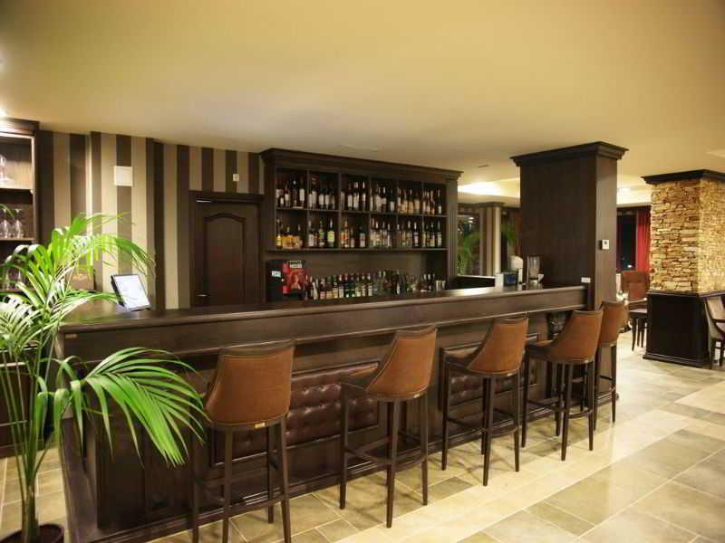 Royal Park Apartments