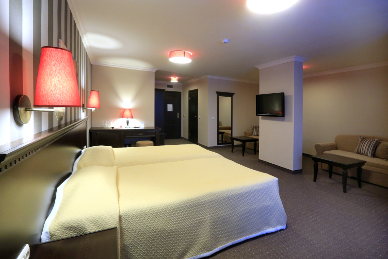 Royal Park Apartments