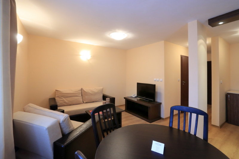 Royal Park Apartments