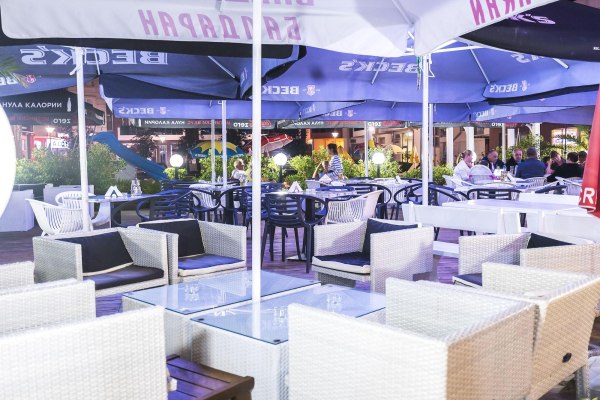 Las mejores ofertas de Persey Admiral Plaza Apartments SUNNY BEACH