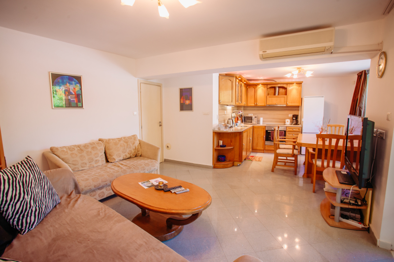 Yassen Mng Apartments