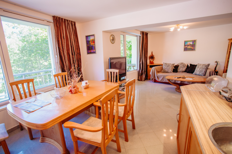 Yassen Mng Apartments