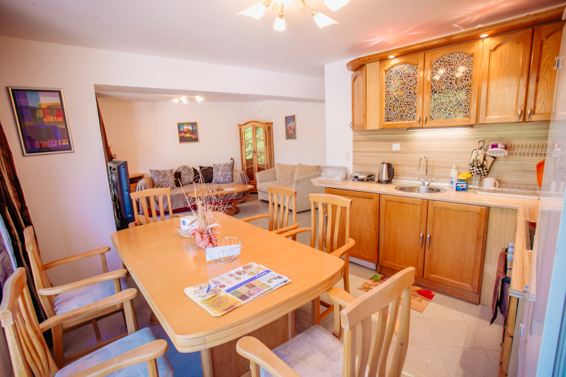 Yassen Mng Apartments