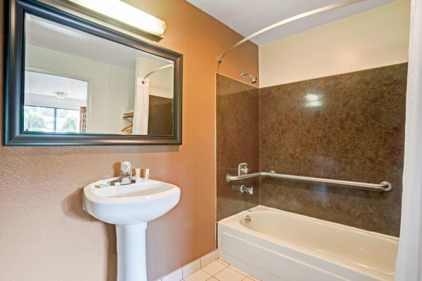 Las mejores ofertas de Travelodge by Wyndham Sea-Tac Airport North Seattle 