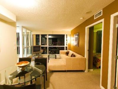 Carmana Hotel & Suites