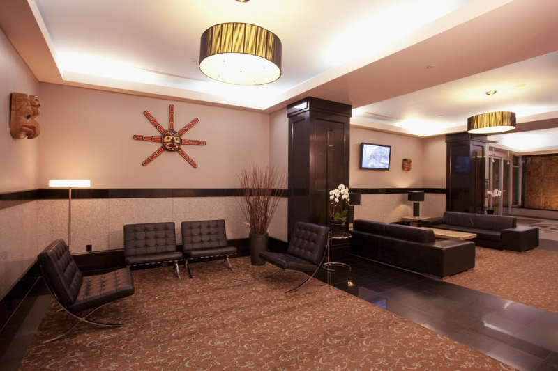 Carmana Hotel & Suites