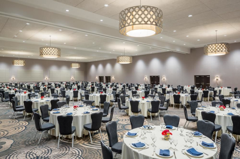 SHERATON VANCOUVER AIRPORT HOTEL