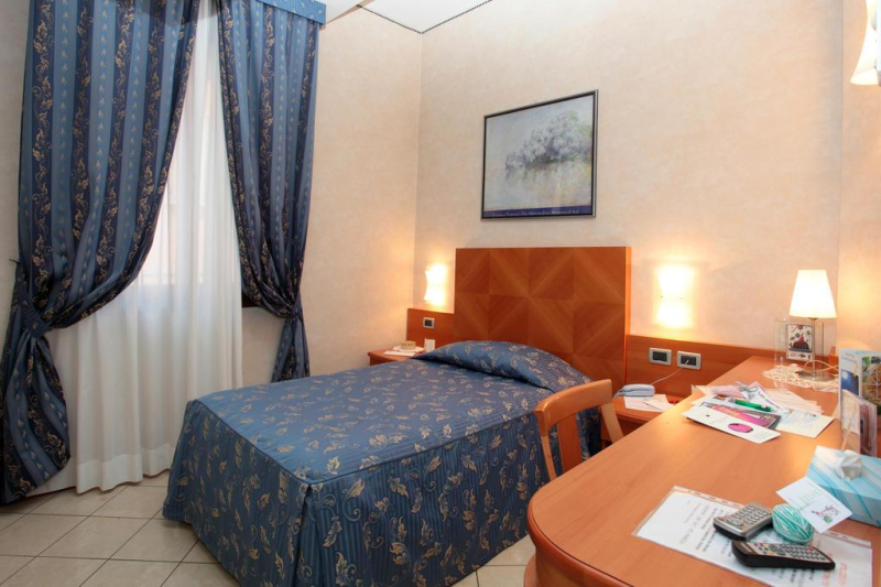 Las mejores ofertas de Hotel Paradise BOLONIA