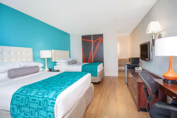 Las mejores ofertas de Howard Johnson by Wyndham Airport Florida Mall Orlando 