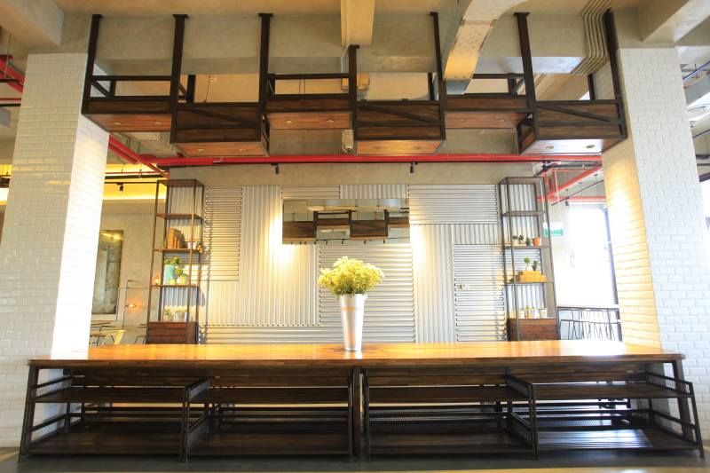 Yello Hotel Jemursari