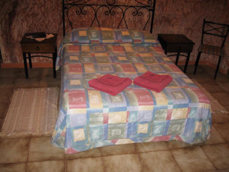 Radeka Downunder Underground Motel