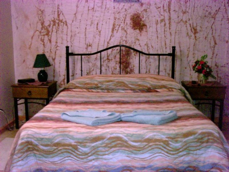 Radeka Downunder Underground Motel