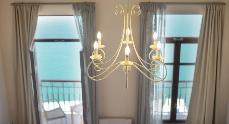 Porto Enetikos Suites