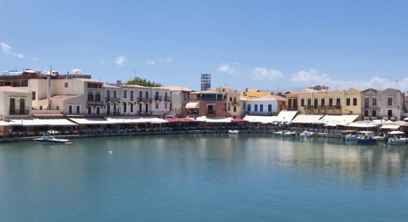 Porto Enetikos Suites