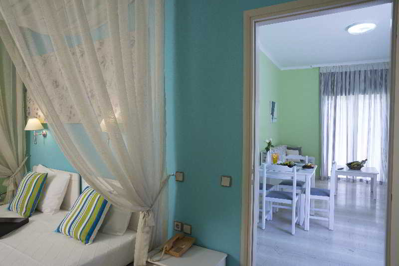 Elia Stalos Apartments