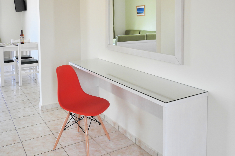 Nanakis beach apartments