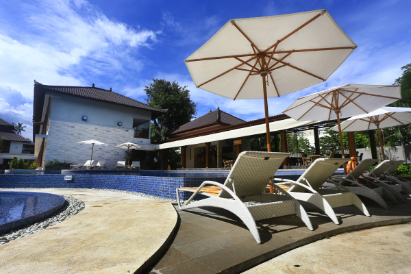Las mejores ofertas de Grand Whiz Hotel Nusa Dua Isla de Bali