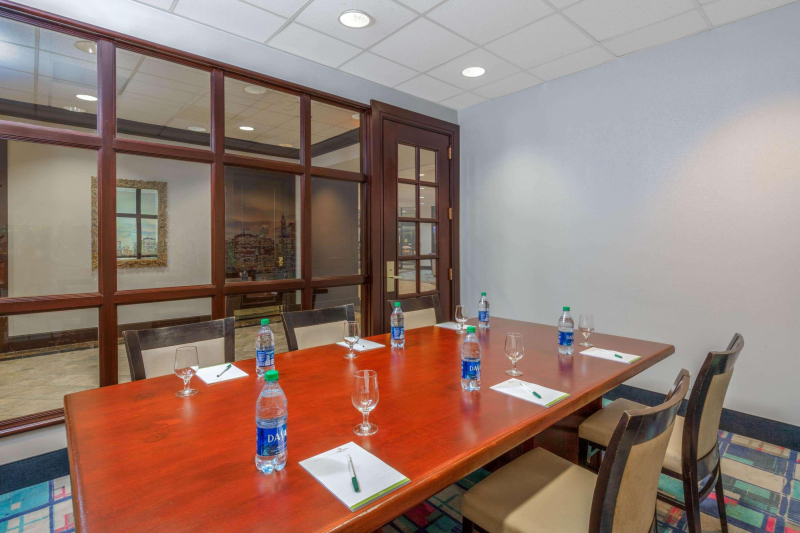 La Quinta Inn & Suites Secaucus