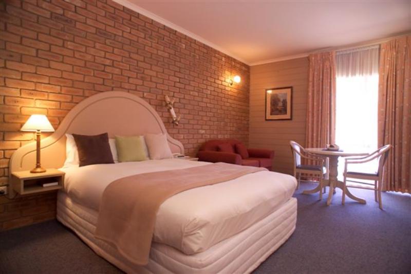 Quality Inn Colonial