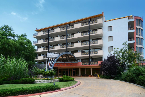 Las mejores ofertas de LTI Berlin Green Park Golden Sands